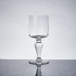 582117 Wine glass